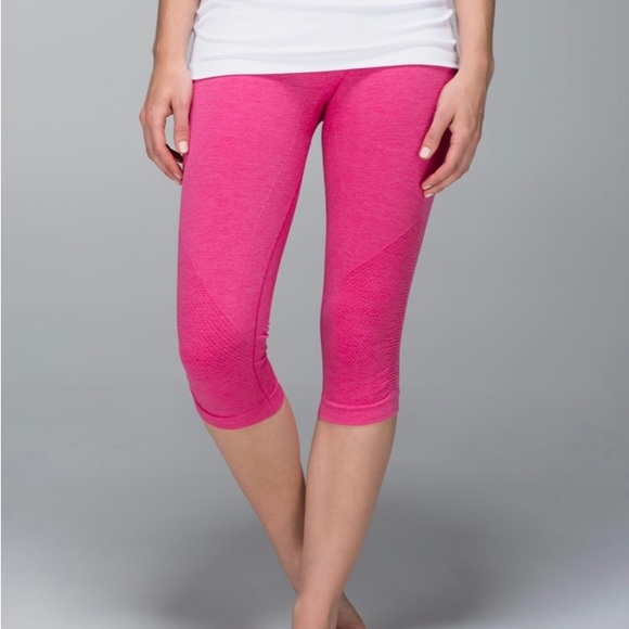 Lululemon In The Flow Crop II - Picture 3 of 3